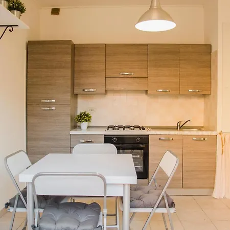 Lägenhet 12 - Loft Terrazza Privata Gigante, In Centro A Soli 100m Dal Mare E Spiaggia